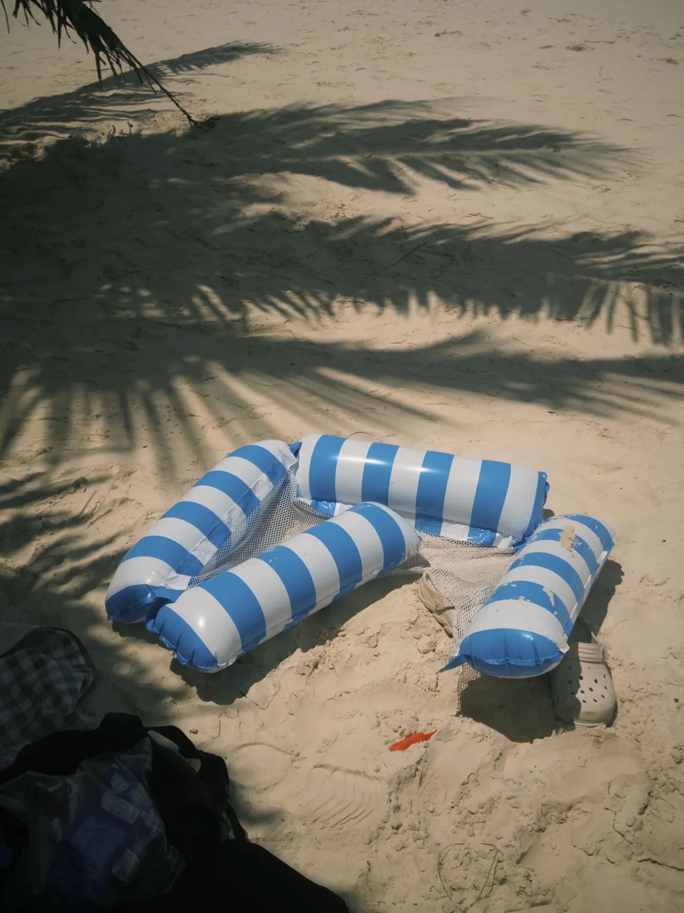Beach float